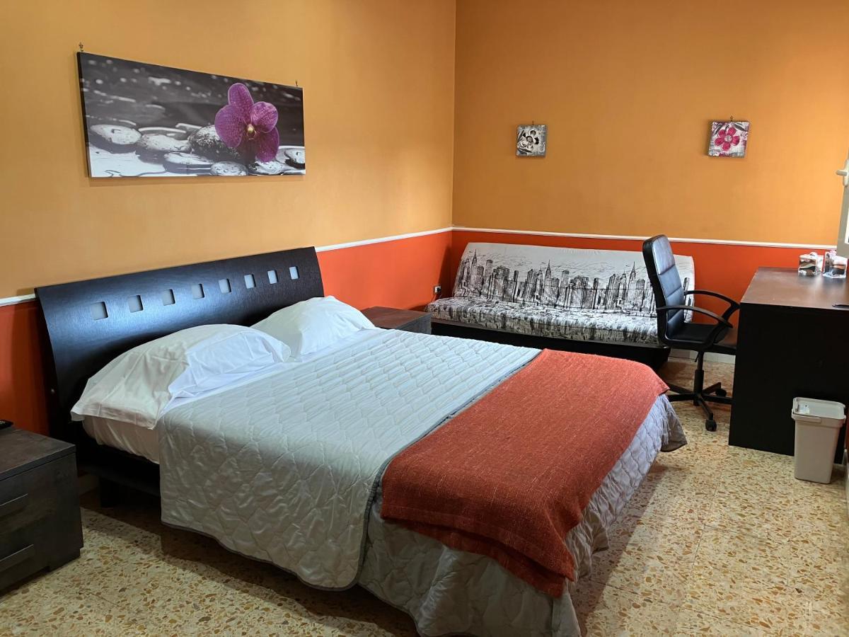 B&B Centralstationhouse Наполи Екстериор снимка
