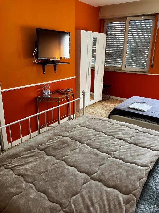 B&B Centralstationhouse Наполи Екстериор снимка